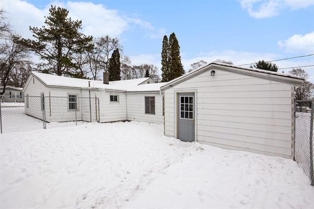 202 S Bronson Avenue, Big Rapids, MI 49307