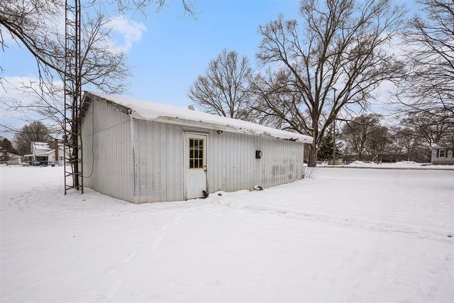 202 S Bronson Avenue, Big Rapids, MI 49307