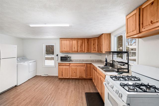 202 S Bronson Avenue, Big Rapids, MI 49307