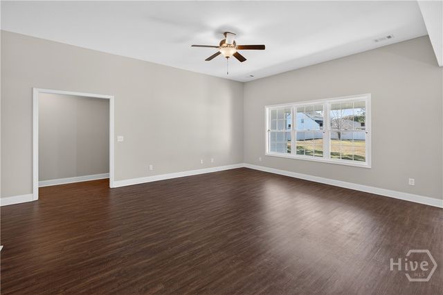 303 Tallulah Bend, Ellabell, GA 31308