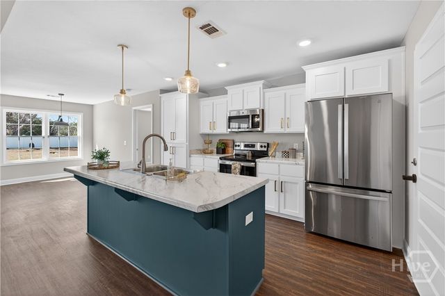 303 Tallulah Bend, Ellabell, GA 31308