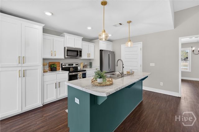 303 Tallulah Bend, Ellabell, GA 31308