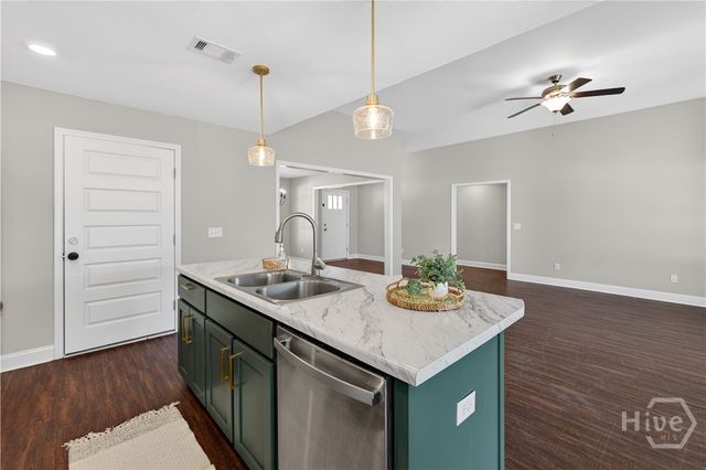 303 Tallulah Bend, Ellabell, GA 31308