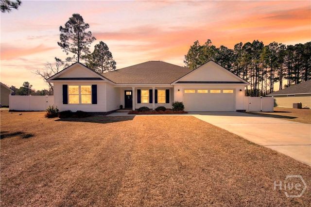 303 Tallulah Bend, Ellabell, GA 31308