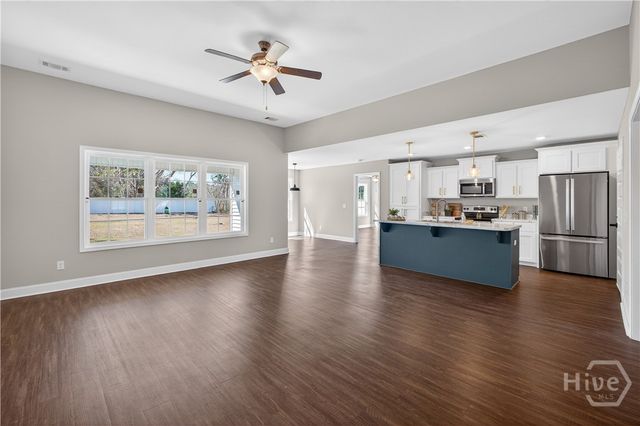 303 Tallulah Bend, Ellabell, GA 31308