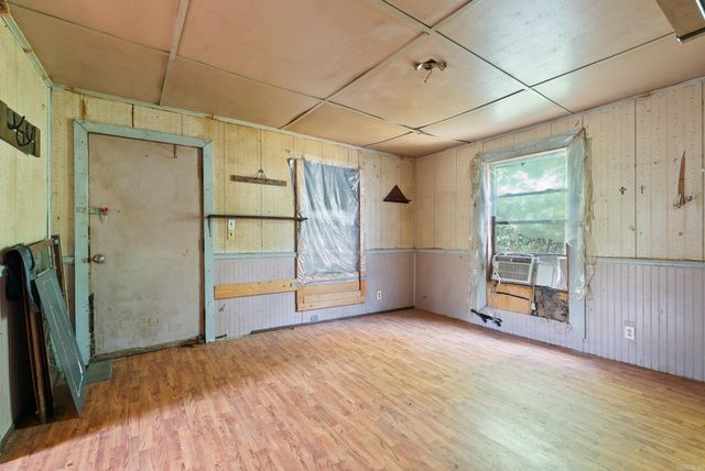 504 Boar Road, Clinton, AR 72031