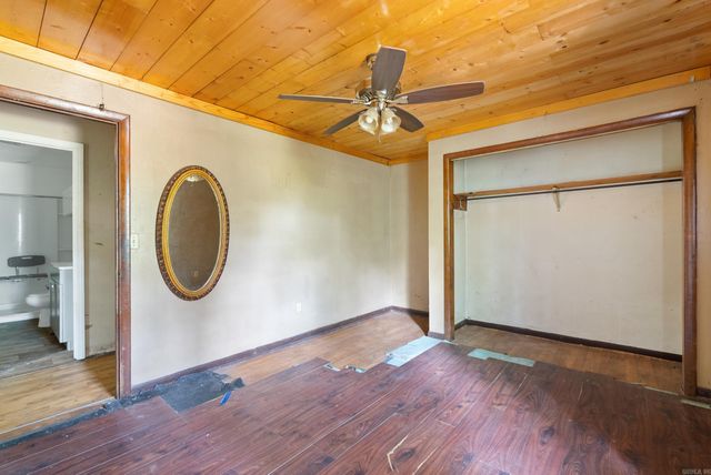 504 Boar Road, Clinton, AR 72031