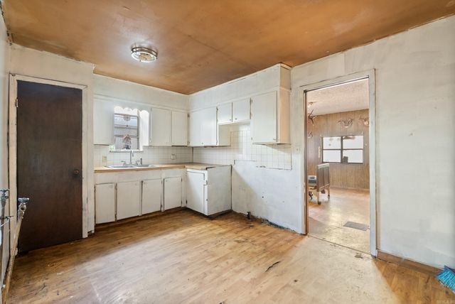 504 Boar Road, Clinton, AR 72031