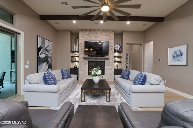 420 W Echo Point Place, Oro Valley, AZ 85755