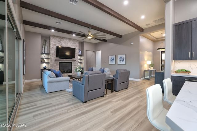 420 W Echo Point Place, Oro Valley, AZ 85755
