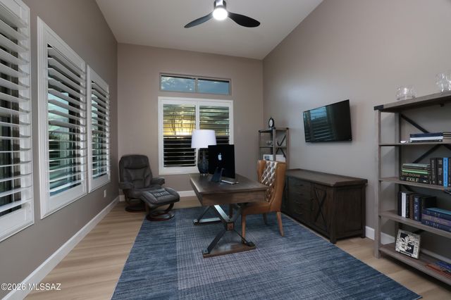 420 W Echo Point Place, Oro Valley, AZ 85755