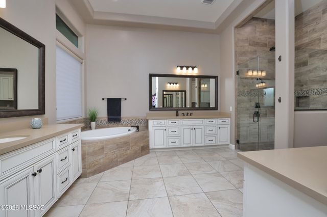 420 W Echo Point Place, Oro Valley, AZ 85755