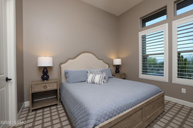420 W Echo Point Place, Oro Valley, AZ 85755