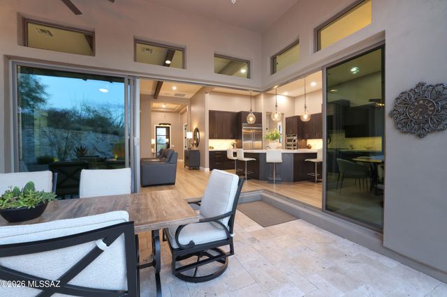 420 W Echo Point Place, Oro Valley, AZ 85755