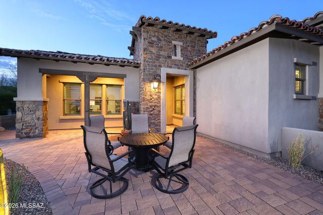 420 W Echo Point Place, Oro Valley, AZ 85755