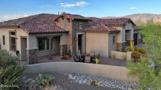 420 W Echo Point Place, Oro Valley, AZ 85755