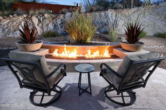 420 W Echo Point Place, Oro Valley, AZ 85755