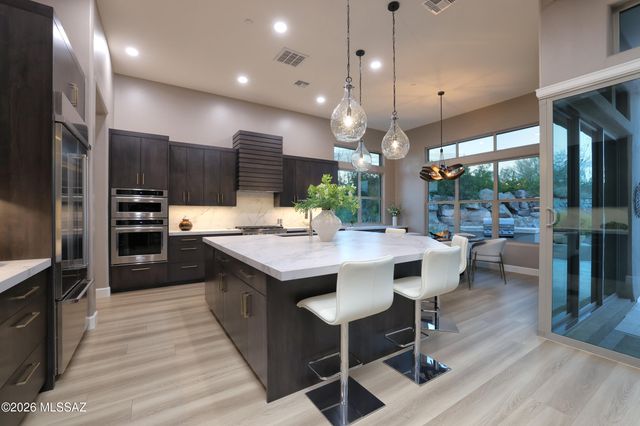 420 W Echo Point Place, Oro Valley, AZ 85755