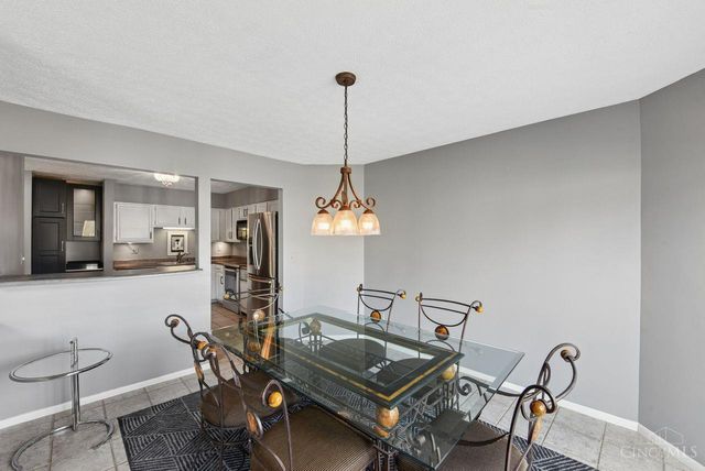 9321 Hunters Creek Drive, Blue Ash, OH 45242