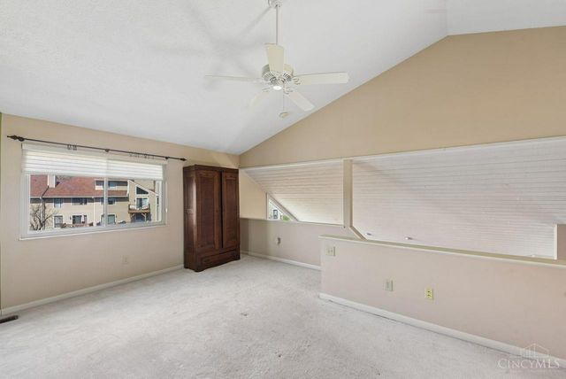 9321 Hunters Creek Drive, Blue Ash, OH 45242