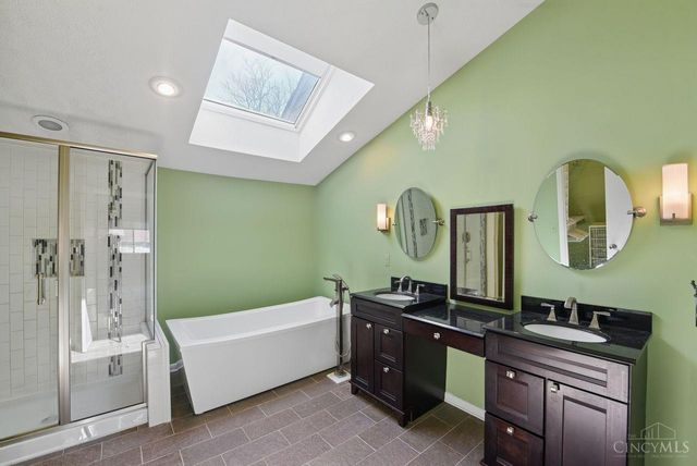 9321 Hunters Creek Drive, Blue Ash, OH 45242