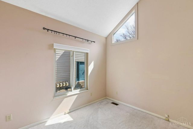 9321 Hunters Creek Drive, Blue Ash, OH 45242