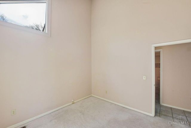 9321 Hunters Creek Drive, Blue Ash, OH 45242