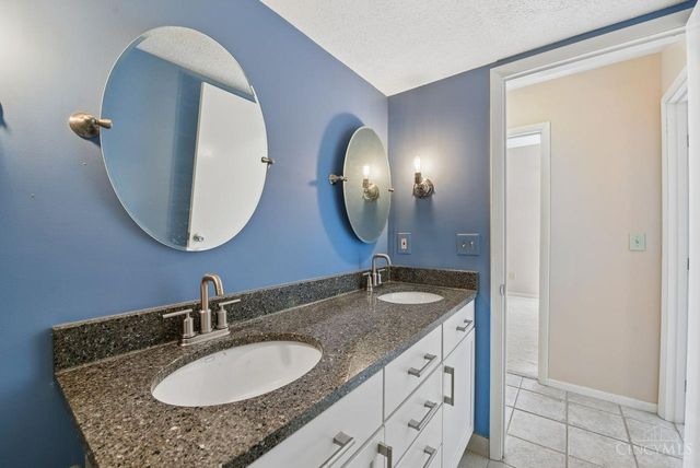 9321 Hunters Creek Drive, Blue Ash, OH 45242