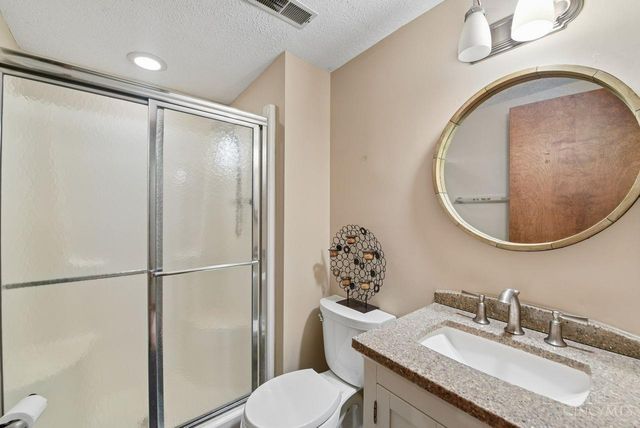 9321 Hunters Creek Drive, Blue Ash, OH 45242