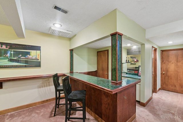 9321 Hunters Creek Drive, Blue Ash, OH 45242