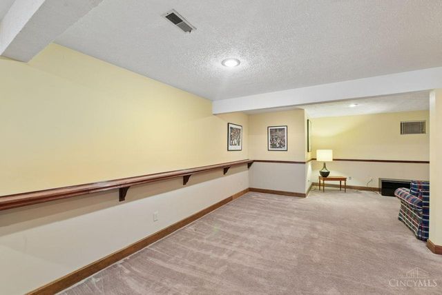 9321 Hunters Creek Drive, Blue Ash, OH 45242