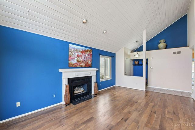 9321 Hunters Creek Drive, Blue Ash, OH 45242