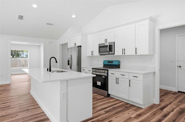 8130 RIDGE ROAD, Weeki Wachee, FL 34613