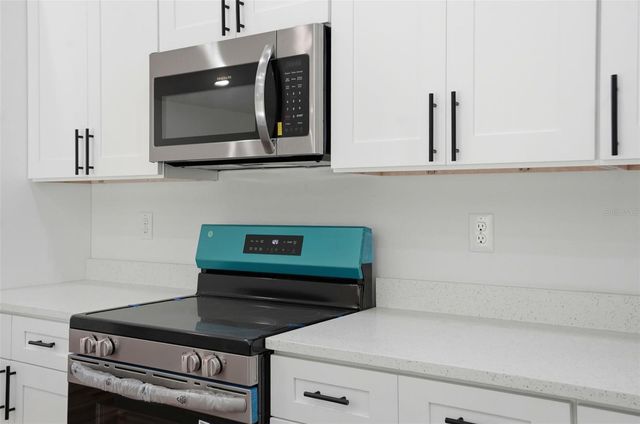 8130 RIDGE ROAD, Weeki Wachee, FL 34613