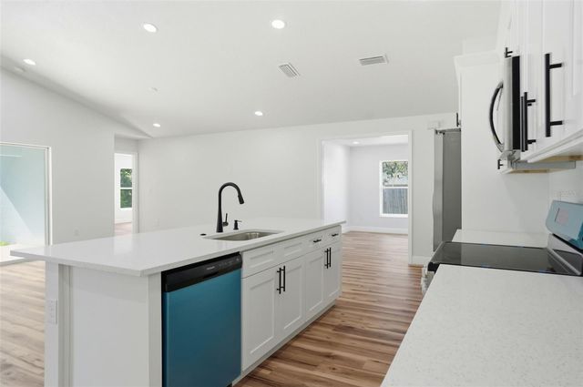 8130 RIDGE ROAD, Weeki Wachee, FL 34613