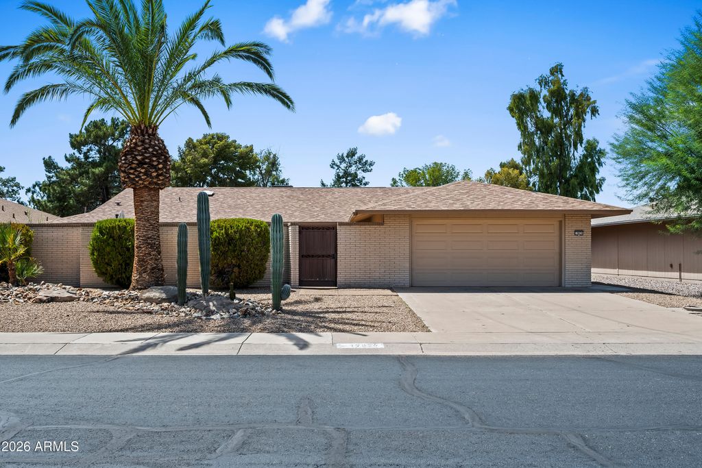 19826 N PALO VERDE Drive, Sun City, AZ 85373 — photo 2