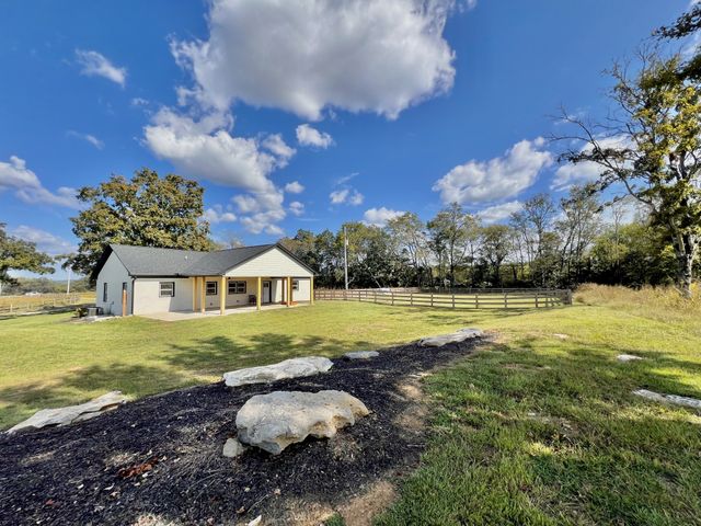 2250 Elkton Pike, Pulaski, TN 38478