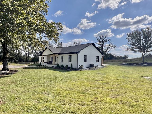 2250 Elkton Pike, Pulaski, TN 38478