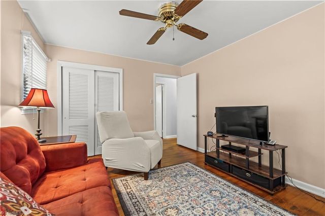 2320 Glenhaven Drive, Greensboro, NC 27406