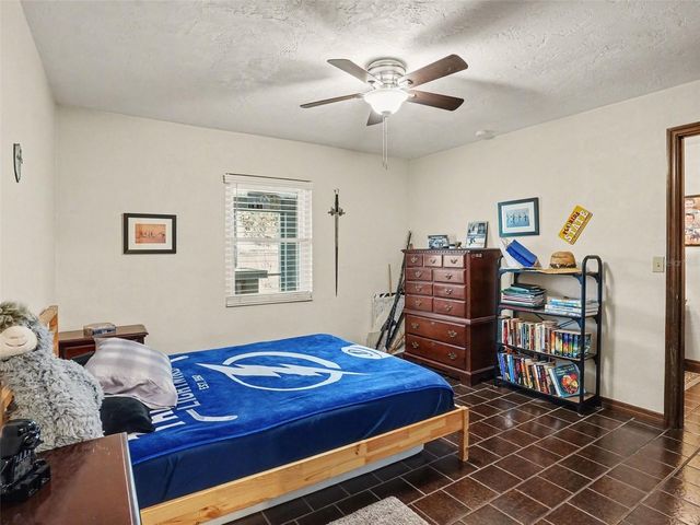 1390 E OHIO AVENUE, Lake Helen, FL 32744