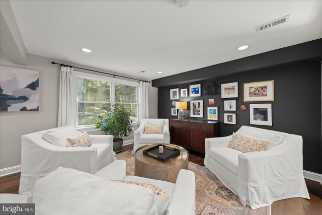 6366 11TH RD N, Arlington, VA 22205