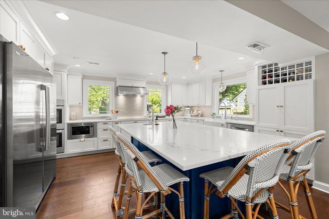6366 11TH RD N, Arlington, VA 22205