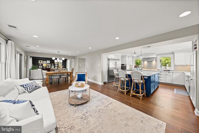6366 11TH RD N, Arlington, VA 22205
