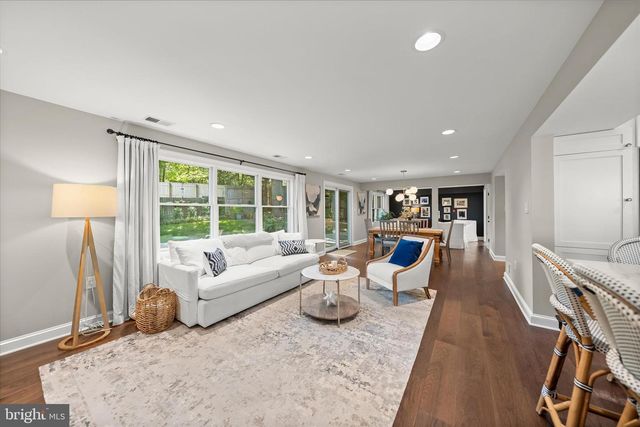 6366 11TH RD N, Arlington, VA 22205