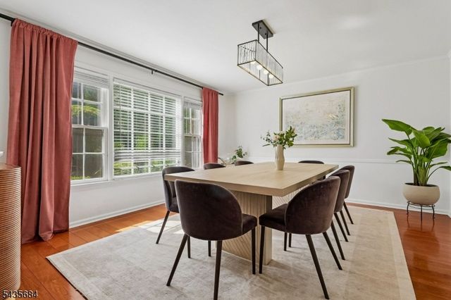 32 Undercliff Ter, West Orange Twp., NJ 07052