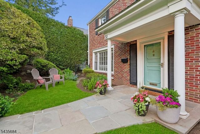 32 Undercliff Ter, West Orange Twp., NJ 07052