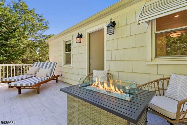 32 Undercliff Ter, West Orange Twp., NJ 07052