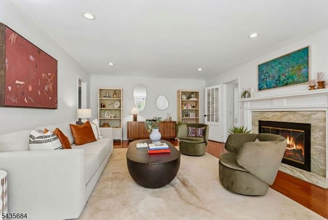 32 Undercliff Ter, West Orange Twp., NJ 07052