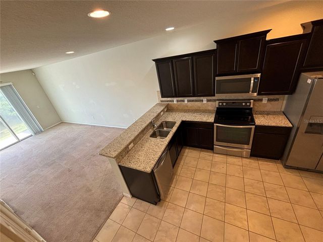 4912 WHITE SANDERLING COURT, Tampa, FL 33619