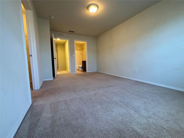 4912 WHITE SANDERLING COURT, Tampa, FL 33619